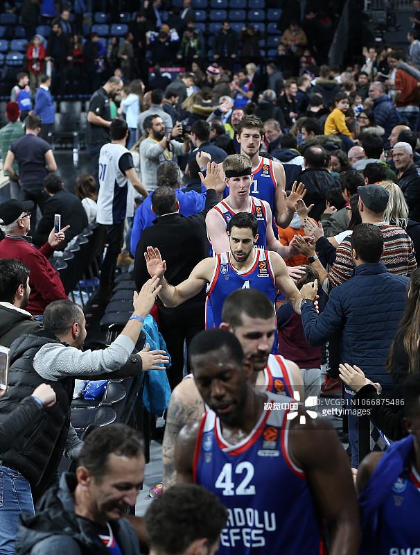 阿莱格里：还有很多其他的比赛，光靠28分哪也去不了（阿莱格里：赛季尚长，仅有28分远远不够）