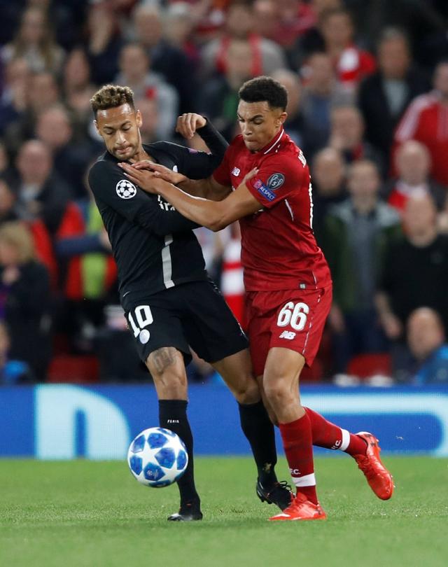 承认吧！皇马太子就是被高估的体系球员，离开伯纳乌啥也不是（别再自欺了！皇马“太子”不过是体系产物，离开伯纳乌原形毕露）