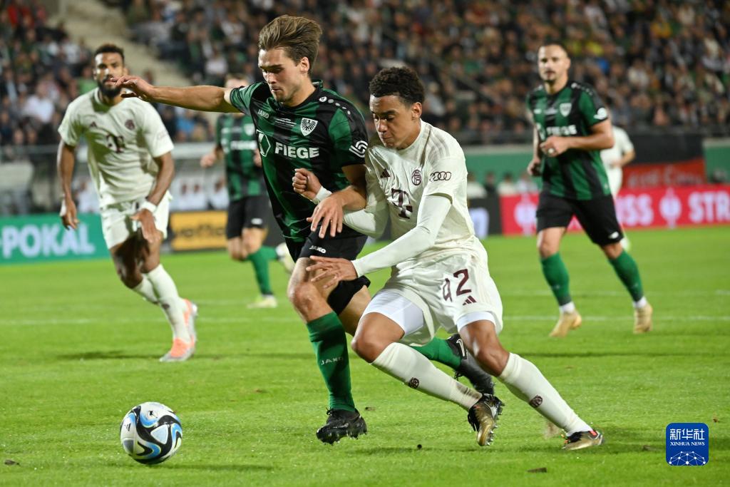 安布：邵佳一与此前的混乱划清界限，是国足非常好的主帅人选（安布：邵佳一已与过往混乱切割，堪称国足主帅的上佳人选）