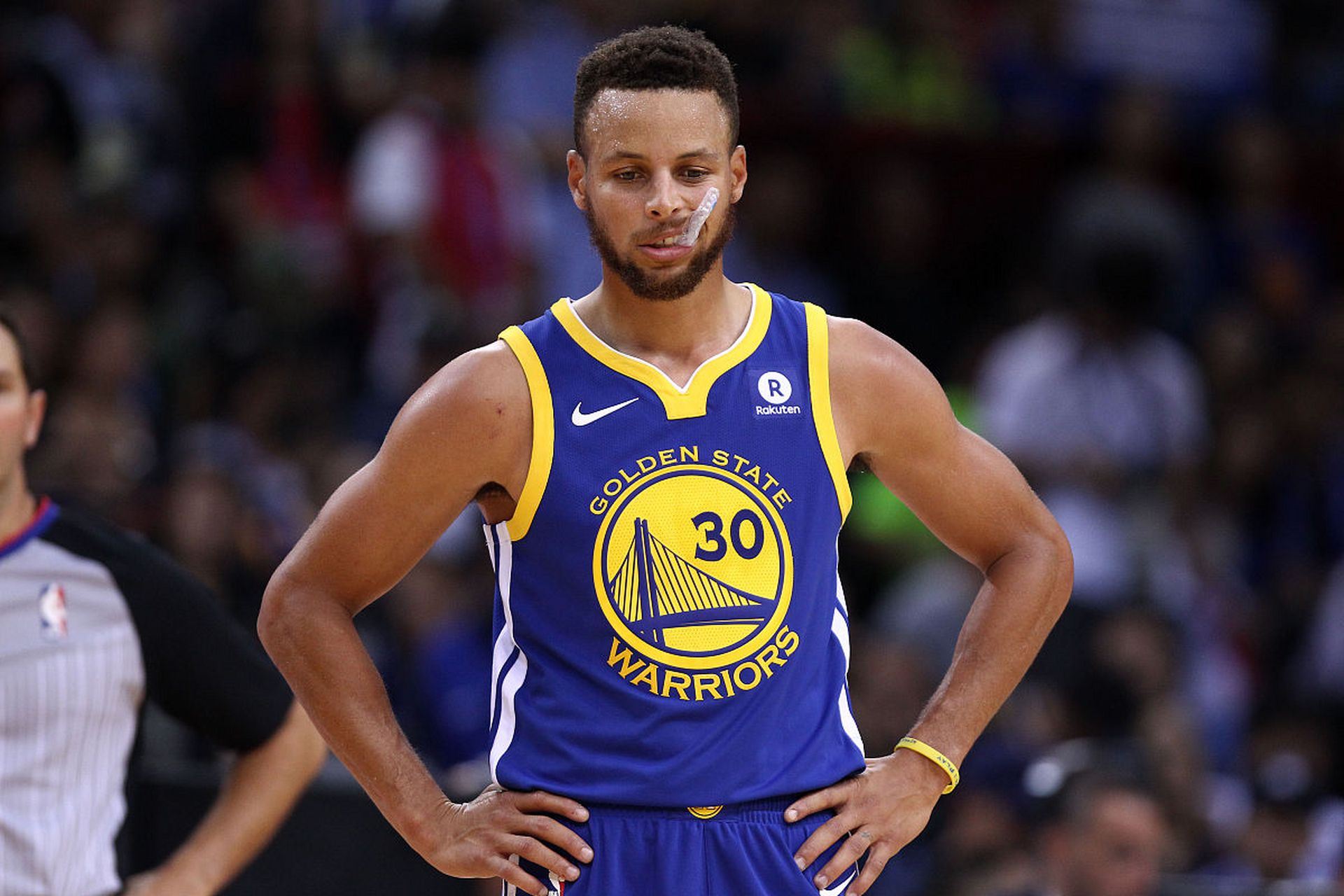 皇马官方：巴尔韦德右腿半膜肌受伤；据悉将缺席10天（皇马官宣：巴尔韦德右腿半膜肌受伤，预计缺阵10天）