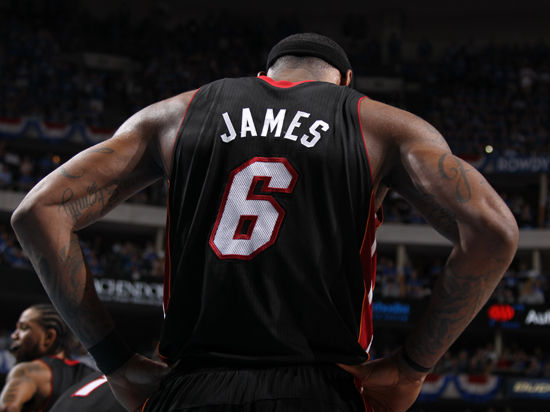 博主：巴乙后腰卡约正式签约西南地区的某地级市中超俱乐部（博主曝：巴乙后腰卡约正式加盟西南某地级市中超队）