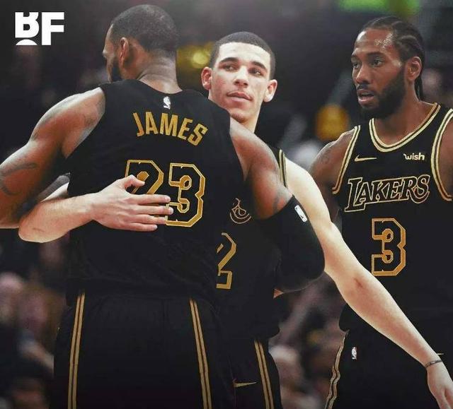 每体：巴萨仍在关注凯恩，等待他和拜仁的最终动向（每体：巴萨继续关注凯恩，静候他与拜仁的最终抉择）