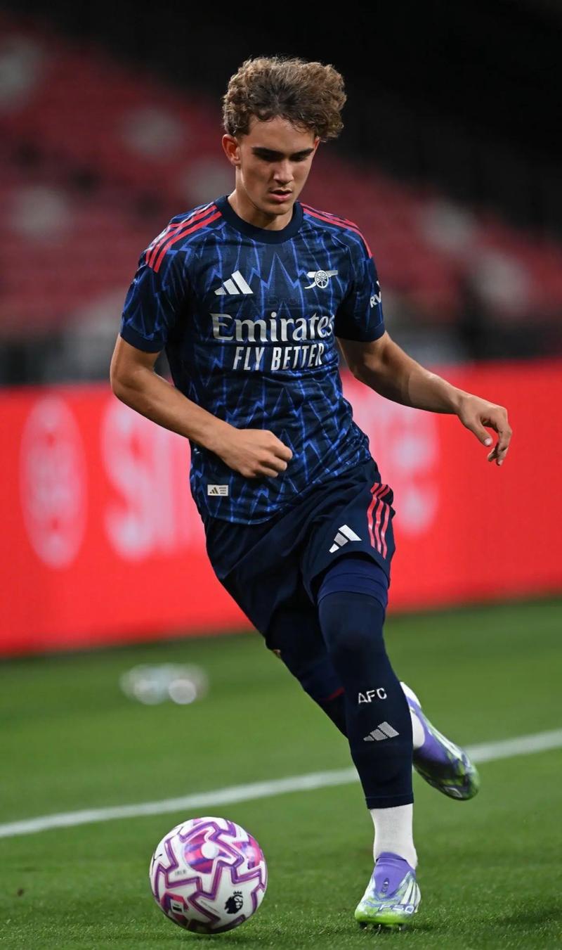 又伤一个？马卡：米利唐对阵突尼斯比赛中因肌肉不适提前离场（再添伤号？马卡：米利唐战突尼斯因肌肉不适提前退场）