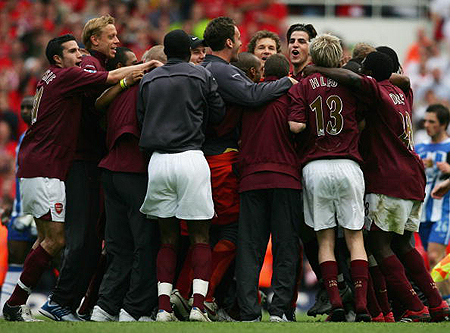 恩佐自曝：转会切尔西最后一天才敲定；23岁当爹改变人生（恩佐自述：切尔西转会在最后一天拍板，23岁为人父让他人生巨变）