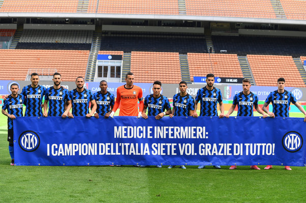 王长庆回应“摘桃”：启蒙不是我带的就算摘桃？我们考察了200多人（被质疑“摘桃”，王长庆回应：启蒙并非我带，何来摘桃？我们考察过200多人）