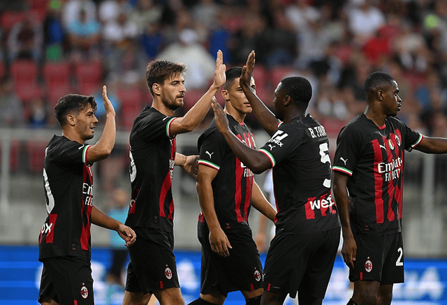 要来切尔西了？哈维-西蒙斯社媒简介删除RB莱比锡字样（哈维-西蒙斯社媒删去RB莱比锡，疑接近切尔西）