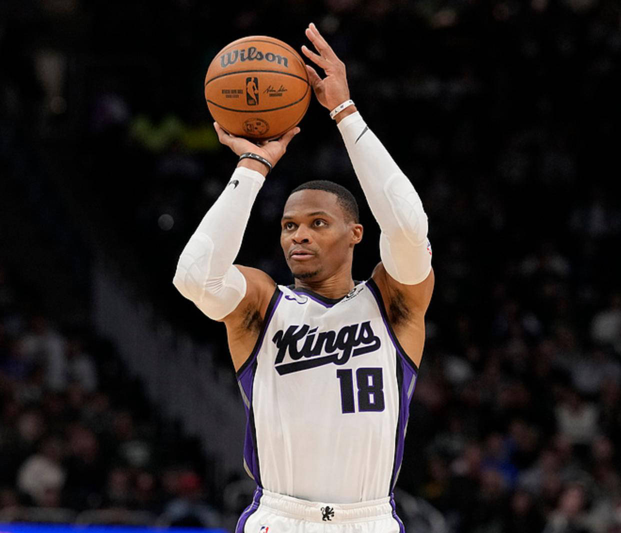 皇马客场4-3奥林匹亚科斯，姆巴佩大四喜，维尼修斯两助攻（皇马客场4-3险胜奥林匹亚科斯，姆巴佩梅开四度，维尼修斯贡献两次助攻）